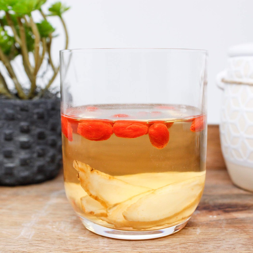 american-ginseng-slices-from-wisconsin-d-714Kny-pdOL.jpg
