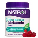 Natrol Time Release Melatonin Gumies, Alvástámogatás Felnőttek számára, 3 mg Melatonin Alvástámogatás, 65 Eprberry- Ízesített Gummies, Akár egy 65 napos ellátás