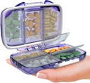 Travel Pill Organizer - Nedvesség Proof Portable Vitamin Holder 7 Commodities, Compact Supplement Case for Purse Essential Medicine Kit fot Traveling Pocket Pharmacy with Labels, Purple